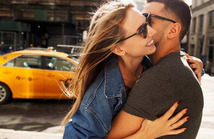 The New Dating App that Gives Power to Women